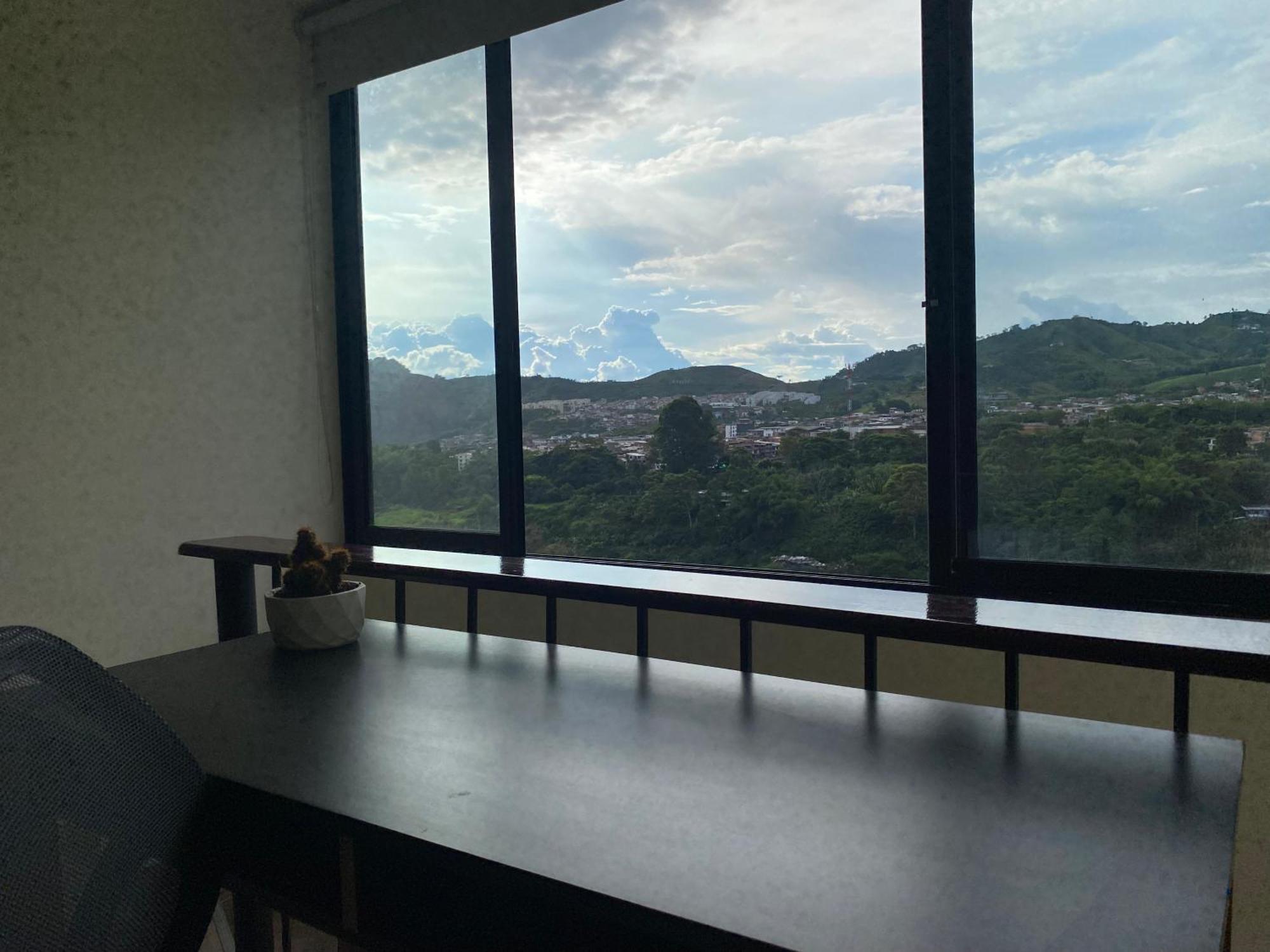 Loft Host Partner Cerca Al Aeropuerto,Expofuturo Y Ukumari Lejlighed Pereira Eksteriør billede